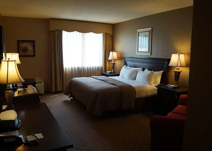 Salvatores Grand Hotel Williamsville
